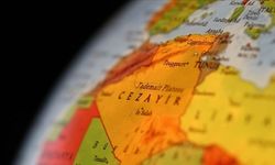 Cezayir, hava sahasını Fransız askeri uçaklara kapattı
