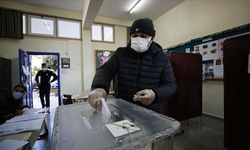Kuzey Kıbrıs'ta erken genel seçim: Oy kullanma işlemi başladı