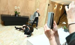 Le Pen'i protesto eden kadın sürüklenerek çıkarıldı