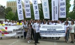 Sağlık çalışanları Ankara'da Hacettepe Üniversitesi'ndeydi