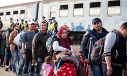 Haftada 800 Suriyeli Türkiye'den ülkesine dönüyor, dönenlerin çoğu bekar