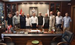 Fevzi Çakmak Mahallesi sakinlerinden Tepebaşı Belediye Başkanı Ataç'a ziyaret
