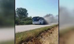 Silivri'de harekat halindeki otobüs yandı