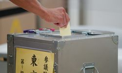 Japonya’da seçimleri öldürülen eski Başbakan Şinzo Abe’nin partisi kazandı