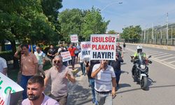 Kocaeli'de servisçiler sokağa çıktı: Polis biber gazıyla engelledi