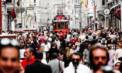 İstanbul'da yasal izinli 1,3 milyon yabancı yaşıyor