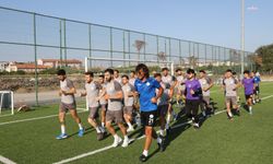 Burhaniye Belediyespor Futbol Takımı yeni sezon için topbaşı yaptı