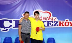 Çerkezköy Belediye Başkanı Akay ile Caner Ergin masa tenisi maçı yaptı