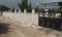 Hatay Samandağ'da mezarlık çevresi ve yollar yenileniyor
