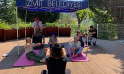 Kocaeli İzmit'te 'Alzheimer Yaşam'da yoga etkinliği