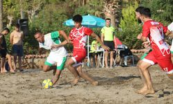 Menderes'te Plaj Futbolu Turnuvası düzenlendi