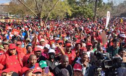 Güney Afrika'da binlerce işçi yüksek enflasyona karşı grevde