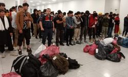 Göç İdaresi Başkanlığı açıkladı: Yılbaşından bugüne kadar 72 bin 578 kaçak göçmen sınır dışı edildi