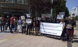 Evrensel gazetesine yönelik ilan yasakları Eskişehir’de protesto edildi