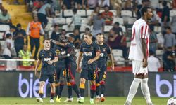 Süper Lig'in ilk haftasında Galatasaray Antalyaspor'u 1-0 mağlup etti