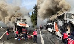 Sakarya'da içi yolcu dolu otobüste yangın: 74 yolcu kıl payı farkla kurtuldu
