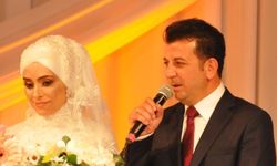 AKP'li milletvekili Taşkesenlioğlu Twitter'da tanışıp evlendiği eşinden 2.5 milyon dolar istiyor: Nereden bulmuş?