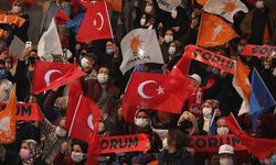 İktidara yakınlığıyla bilinen gazete duyurdu: AKP'de adaylık yarışı başladı