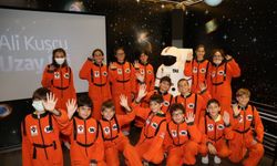 İstanbul'da 80 bin çocuk uzay eğitimi aldı