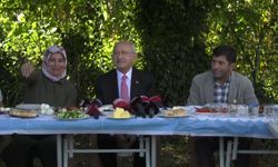 CHP Lideri Hendek faciasında yaşamını yitirenlerin aileleriyle buluştu: Devlet sizden helallik istemek zorunda