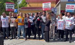 Sağlık çalışanlarından kanlı önlükle protesto: Evlerimizden çıkarken ailelerimizle helalleşiyoruz