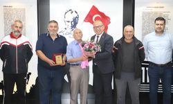 Turgutlu Belediyesi'nden amatör futbol takımlarına destek