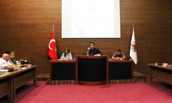 Döşemealtı Belediye Başkanı’ndan AKP’li meclis üyelerine: Ekonomik krizin sebebi sizsiniz