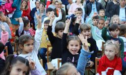 Bayraklı'da Ayda Bebek Anaokulu'nda Cumhuriyet coşkusu