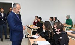 Bursa'da gençler üniversiteye Büyükşehir’le hazırlanıyor