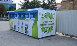 Kırşehir Belediyesi'nin Mobil Atık Getirme Merkezi farkındalık yaratıyor