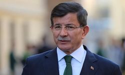 Gelecek Partisi lideri Davutoğlu’ndan başörtü açıklaması: Başörtüsü gollük bir pas ya da el yükseltme aracı değildir