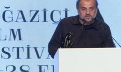 Yönetmen Özcan Alper ödülünü TTB Başkanı Şebnem Korur Fincancı'ya ithaf etti