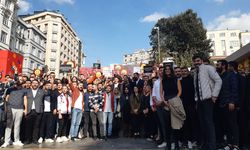 CHP Gençlik Kolları 'Sansür Yasası'nı protesto etti