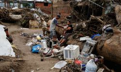 Venezüella'da toprak kayması: 22 kişi yaşamını yitirdi, 50'yi aşkın kayıp var