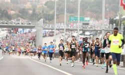 Dünyanın kıtalararası koşulan tek maratonu: İstanbul Maratonu 44. kez koşuluyor