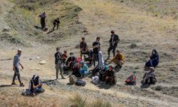 Türkiye Afganları İran sınırından geri itiyor