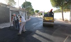 Akhisar belediyesi asfaltlama çalışmalarına devam ediyor