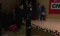 Ankara Keçiören'de 95 yaşındaki Ayşe Çakır CHP'ye üye oldu