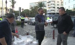 İzmir'de 10 bin Nutuk dağıtıldı, Soyer: İzmir'de Nutuk okumayan genç kalmayacak