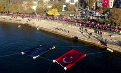 10 Kasım'da Kadıköy'de "Ataya Saygı" zinciri: Binlerce kişi el ele tutuştu