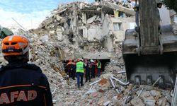 Depremlerde can kaybı 44.218'e yükseldi