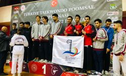 Bayraklı Belediyesi sporcularından taekwondoda Türkiye derecesi