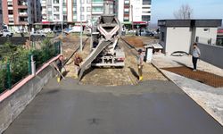 Çerkezköy Belediyesi, yol yapım ve onarım çalışmalarını sürdürüyor