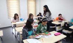 Mersin Büyükşehir Belediyesi’nin çocuklara ve gençlere yönelik beslenme hizmeti sürüyor