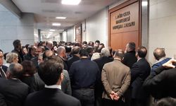 İBB Muhtarlık İşleri Daire Başkanı Yavuz Saltık, hakkında açılan davada hakim karşısına çıktı
