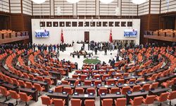 AKP, MHP ve BBP’nin desteğiyle başörtüsü teklifini meclise sundu