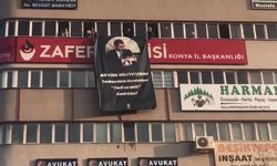 Bu pankart kavga çıkartır: Bir Türk milliyetçisini torbacılara vurdurtan 'yerli ve milli katil' kim?