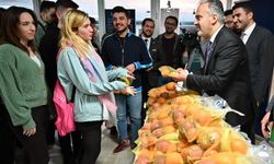 Bursa'da üniversiteli gençlere C vitaminli 'final'