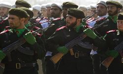 İngiltere, İran Devrim Muhafızları ordusunu 'terör örgütü' ilan etmeye hazırlanıyor