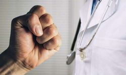 Doktorun parmağını kırdığı iddia edilen hasta yakını tutuklandı